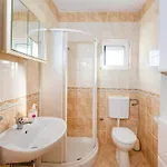 2 Bedroom Stunning In Apartamento