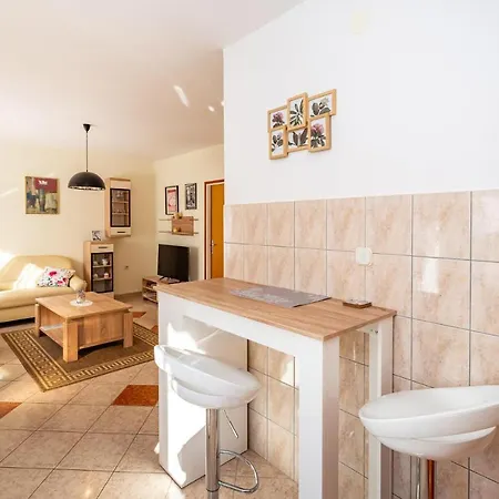 Apartman 2 Bedroom Cozy In *