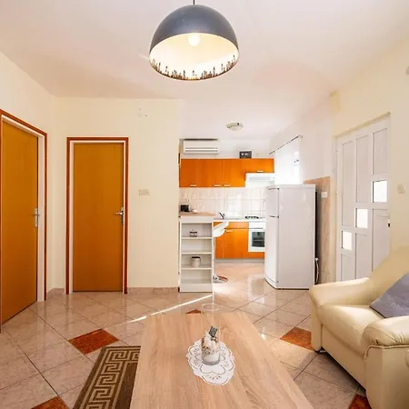 2 Bedroom Cozy In *