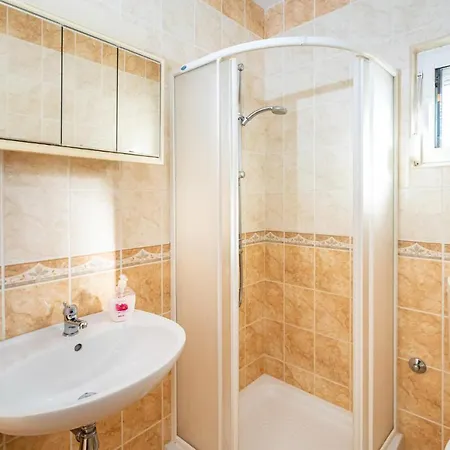 2 Bedroom Cozy In Apartman