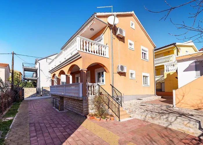 2 Bedroom Stunning In