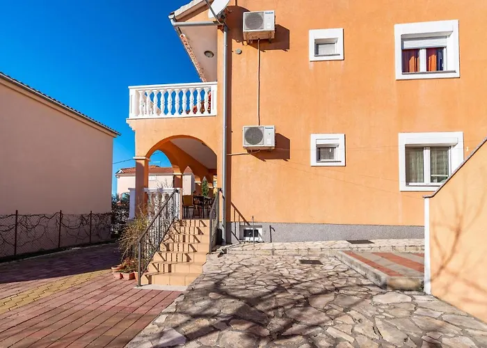 2 Bedroom Stunning In Апартаменты