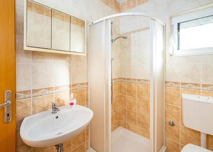 2 Bedroom Stunning In Апартаменты